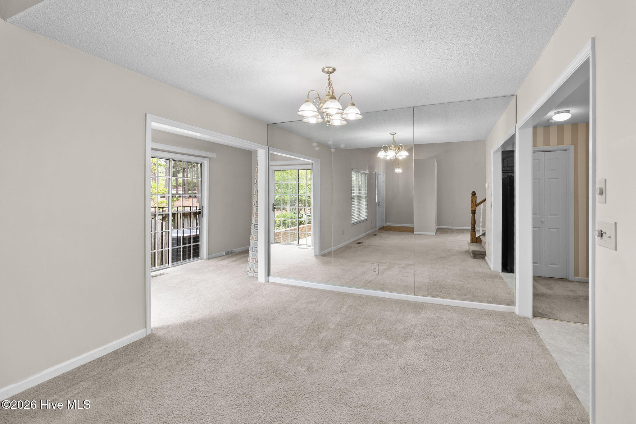 12 Pinehurst Manor Drive D Property Photo 11