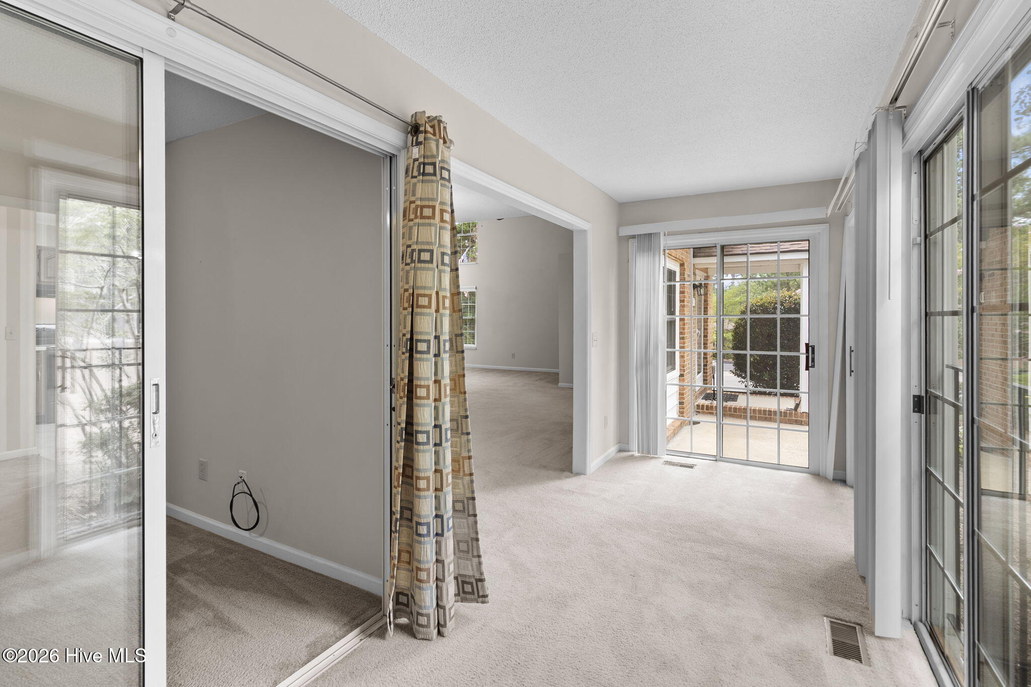 12 Pinehurst Manor Drive D Property Photo 15