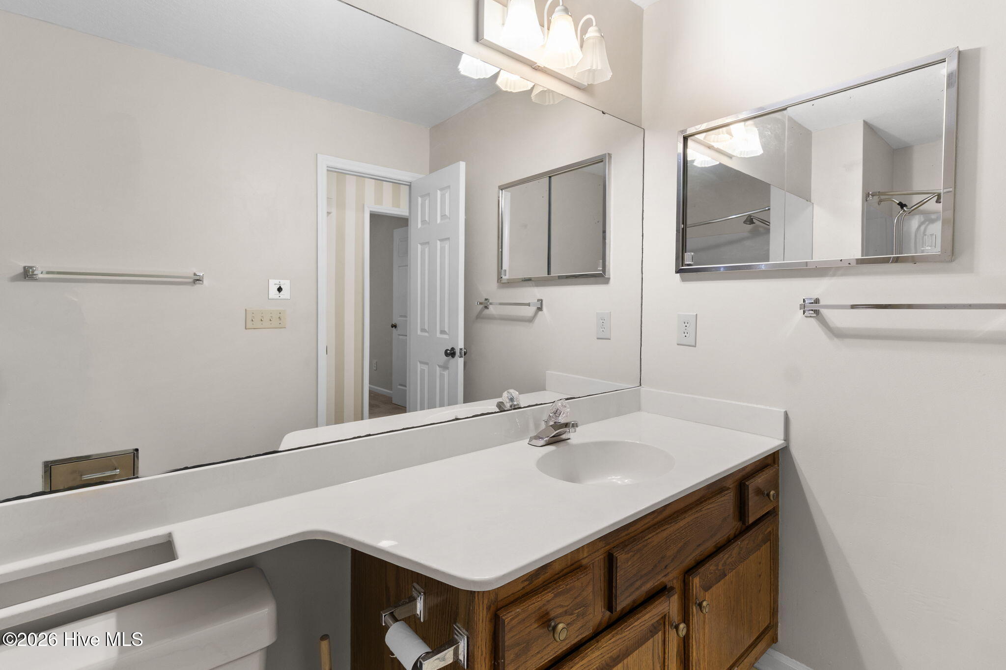 12 Pinehurst Manor Drive D Property Photo 25
