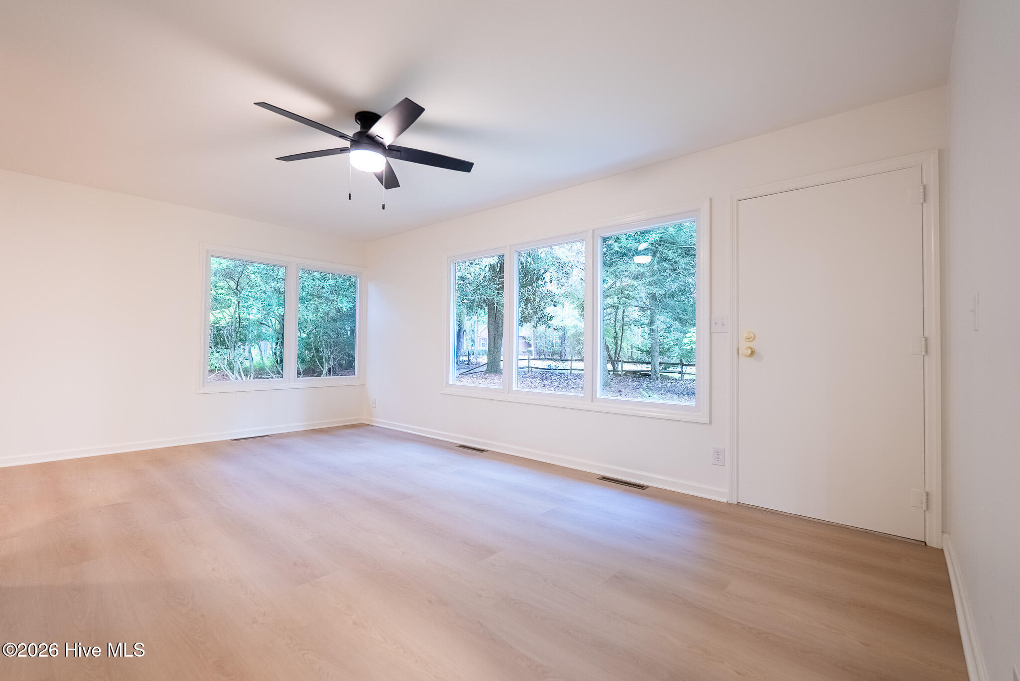 4604 Airport Road Property Photo 17