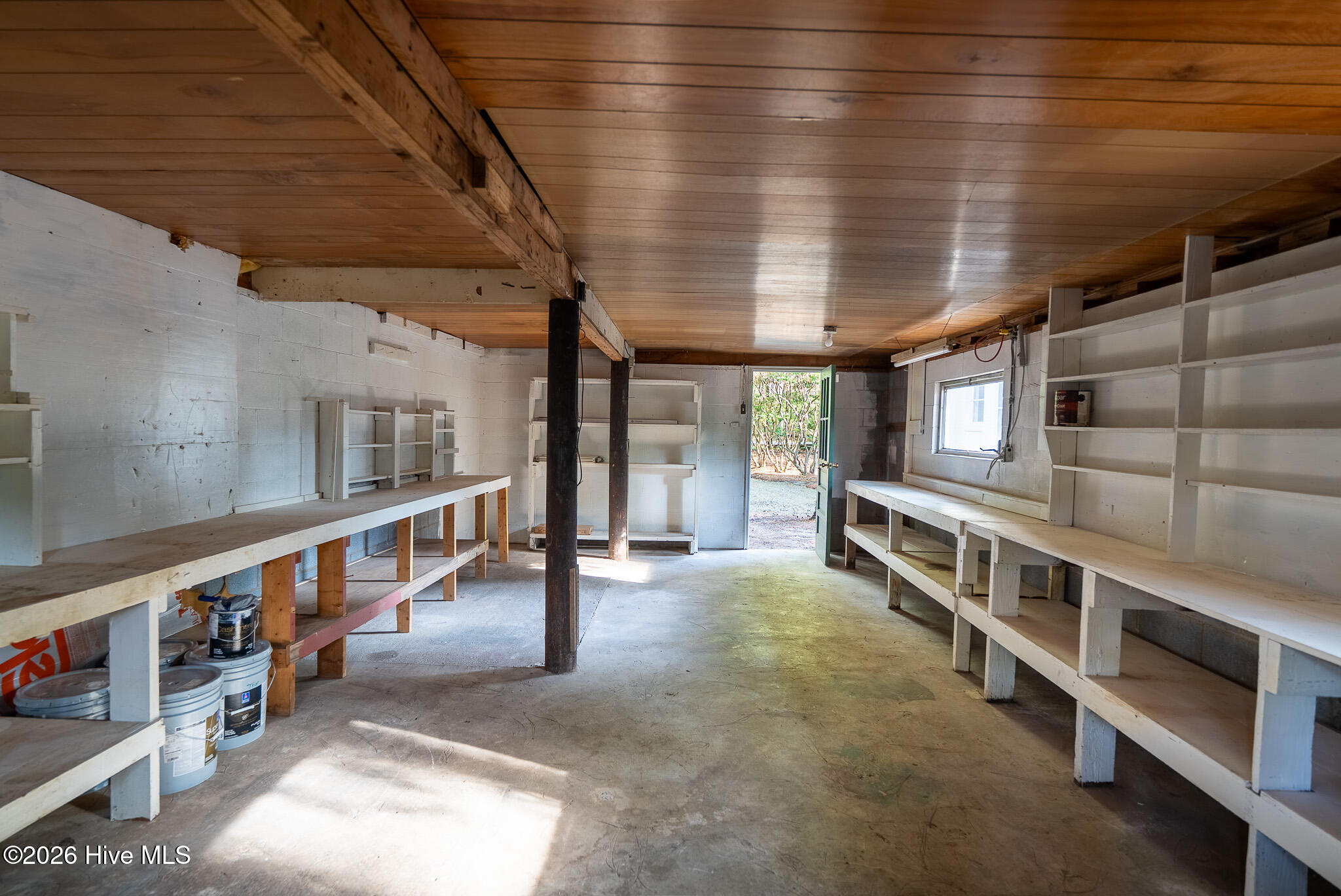 4604 Airport Road Property Photo 37