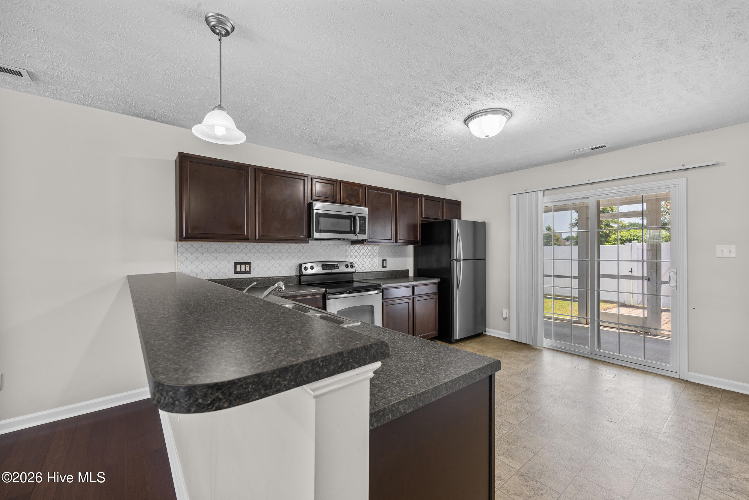 301 Glen Cannon Drive Property Photo 10