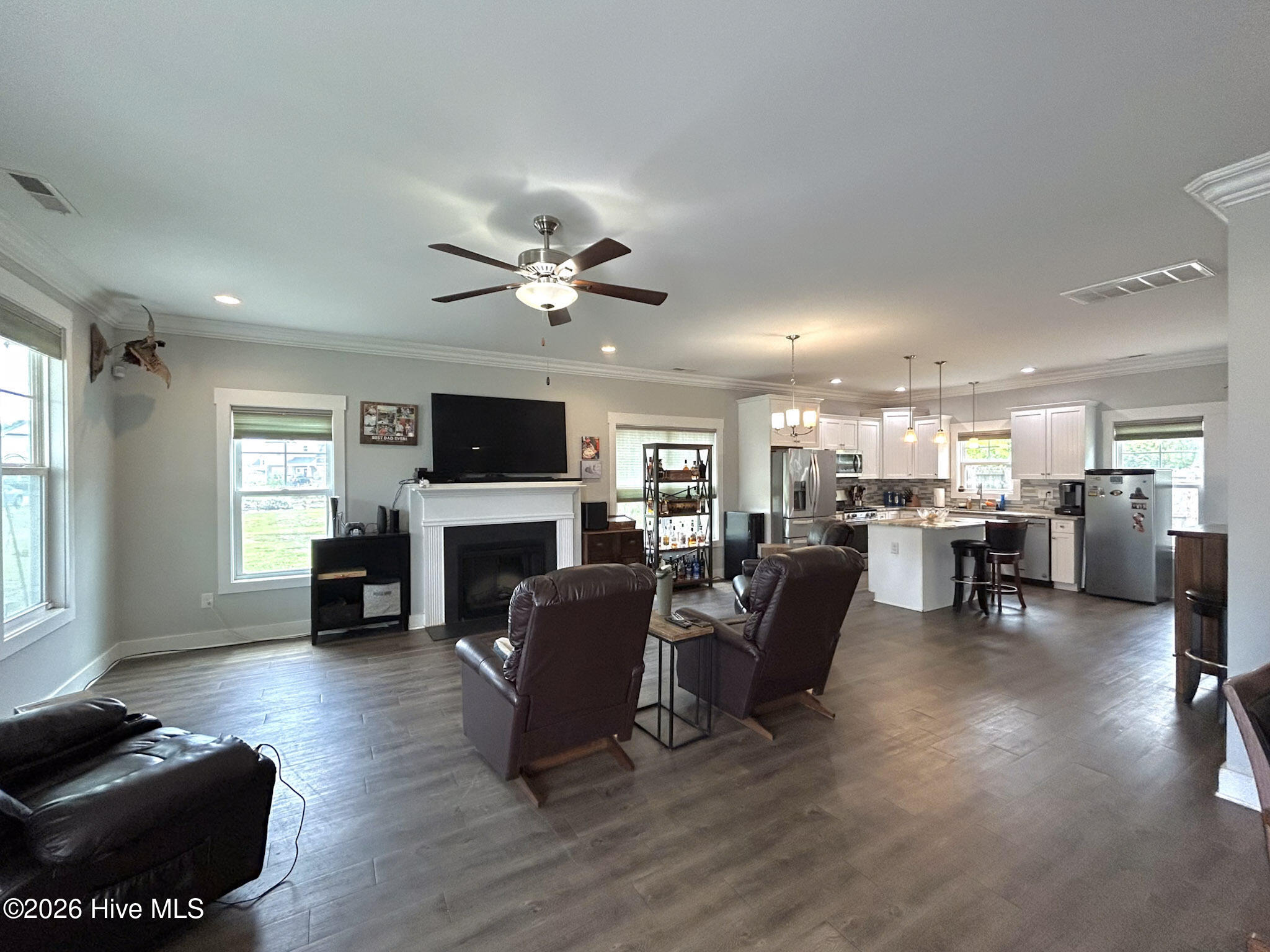 212 Chestwood Drive Property Photo 7