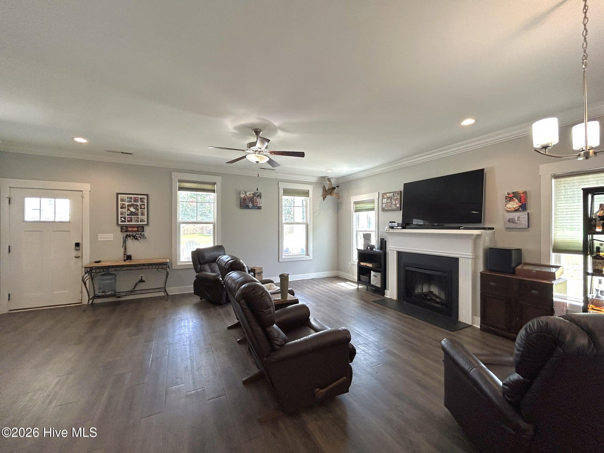 212 Chestwood Drive Property Photo 9