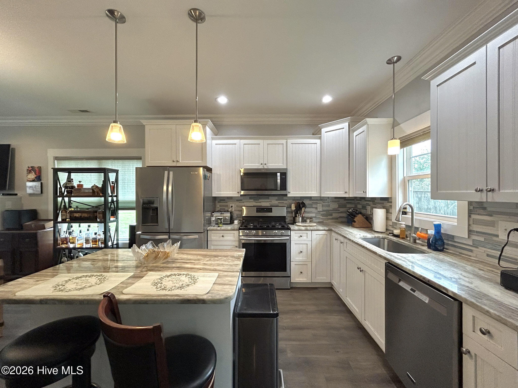 212 Chestwood Drive Property Photo 11