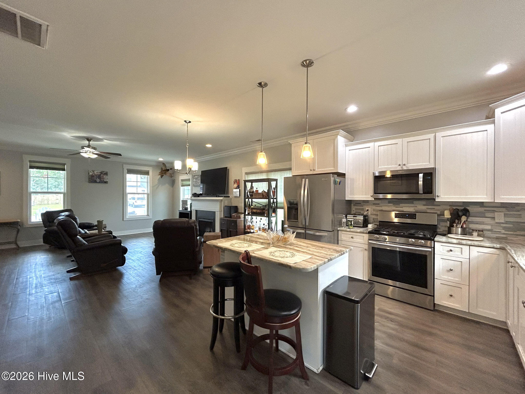 212 Chestwood Drive Property Photo 14