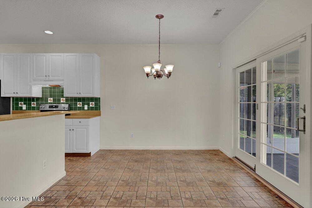 212 Olde Well Loop Road Property Photo 9