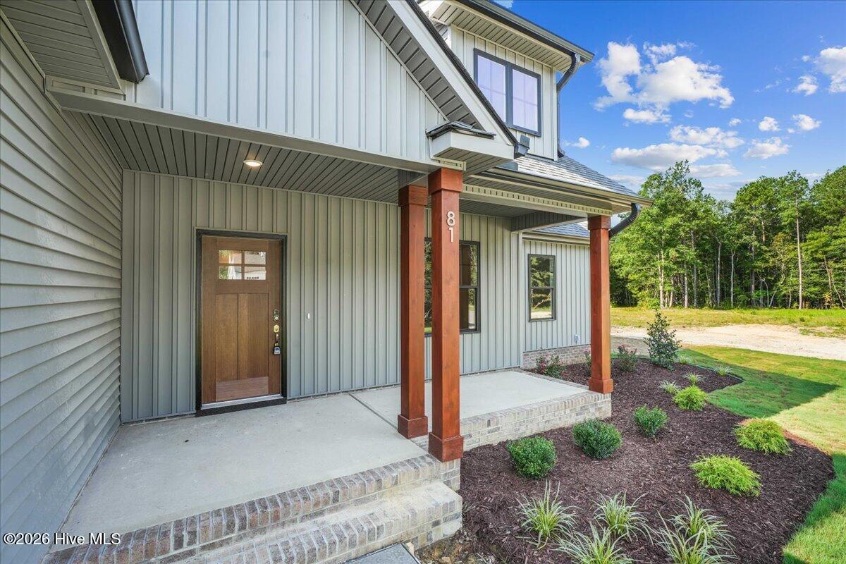 81 Birchtop Circle Property Photo 5