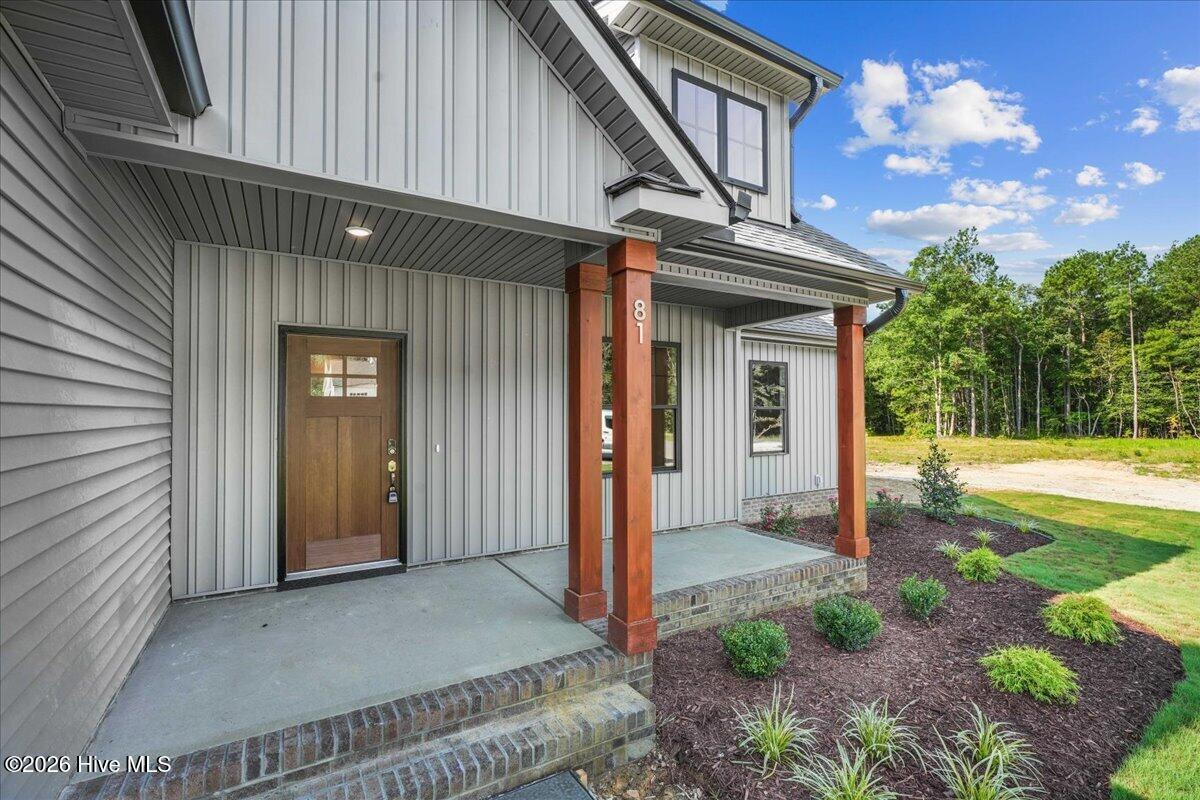 81 Birchtop Circle Property Photo 5