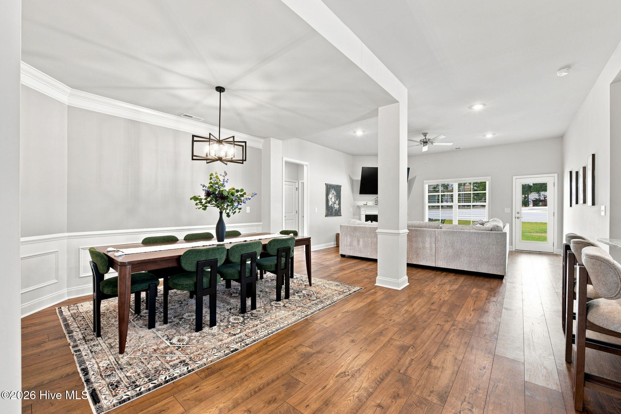 1001 Dynamic One Drive Property Photo 8