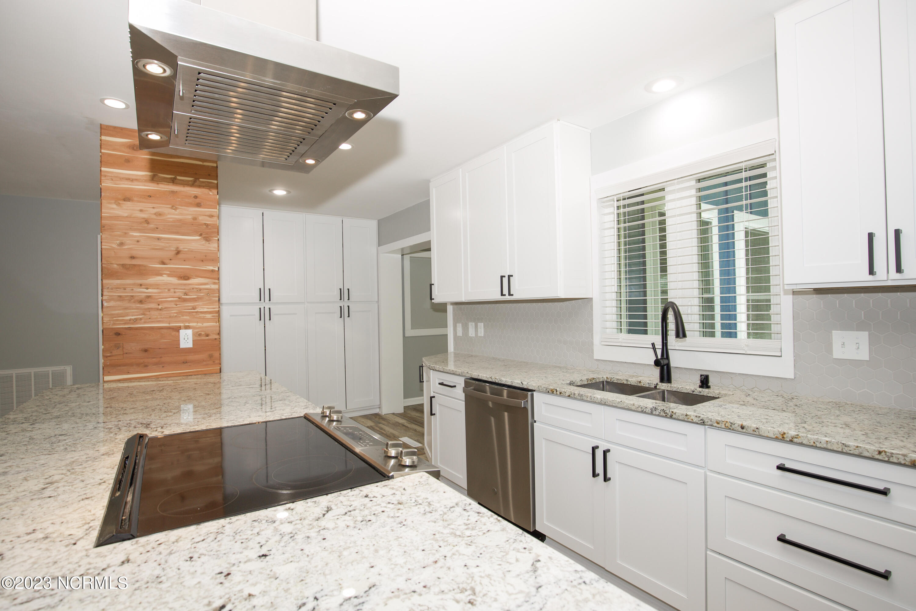 1 Bogie Drive Property Photo 15
