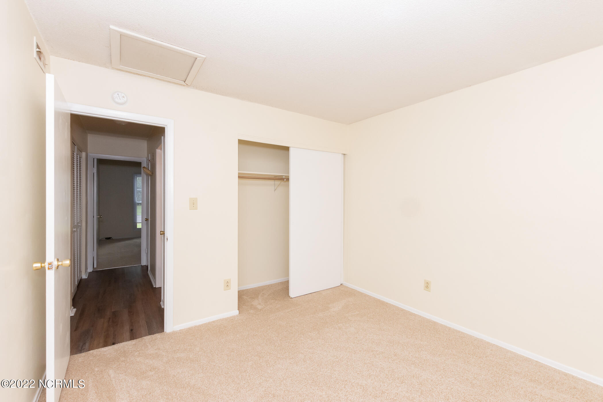 139 Village Circle Property Photo 12