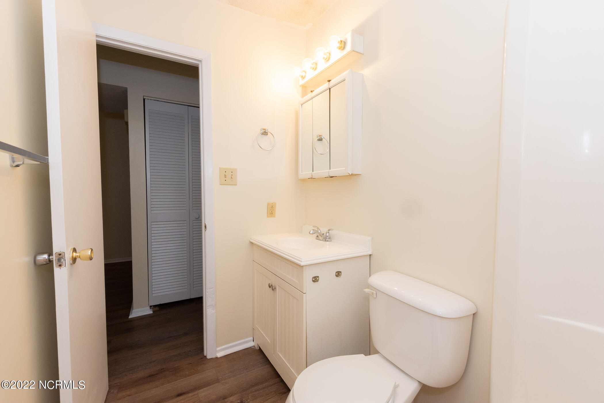 139 Village Circle Property Photo 14