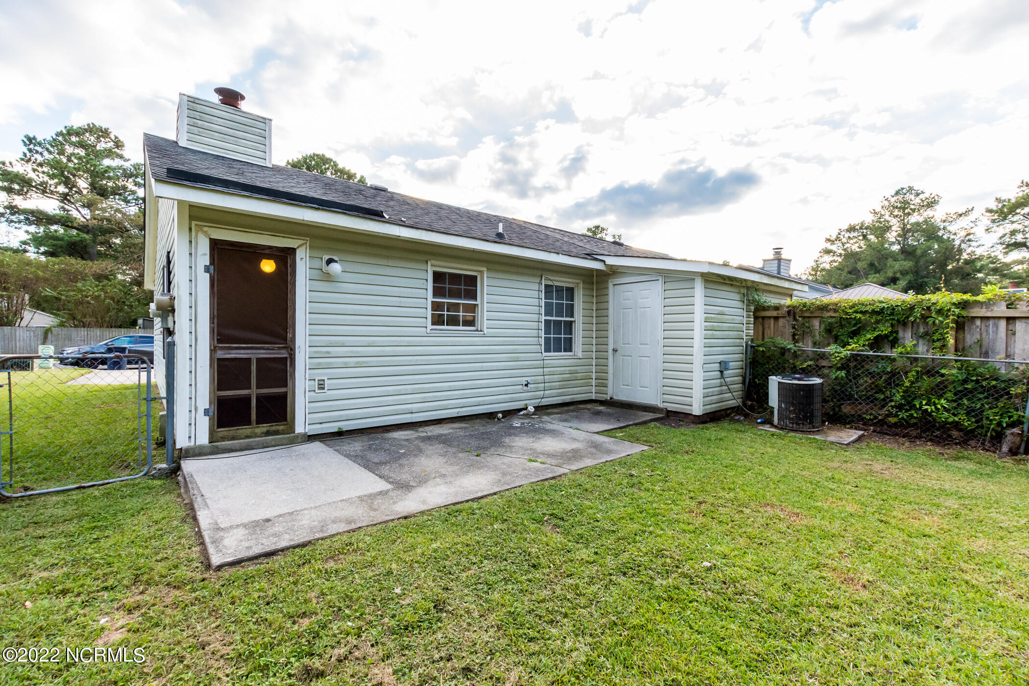 139 Village Circle Property Photo 19