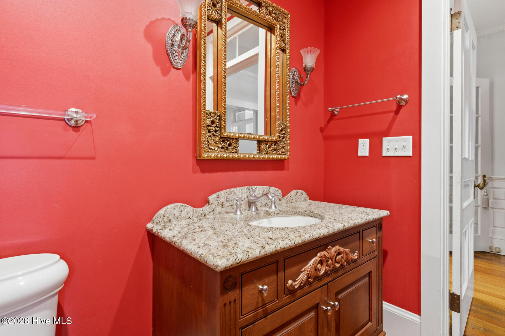109 S Walnut Street Property Photo 34