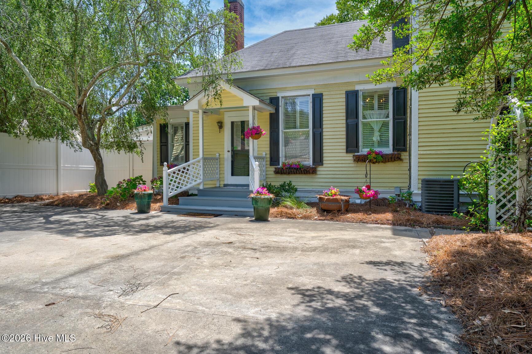 109 S Walnut Street Property Photo 57