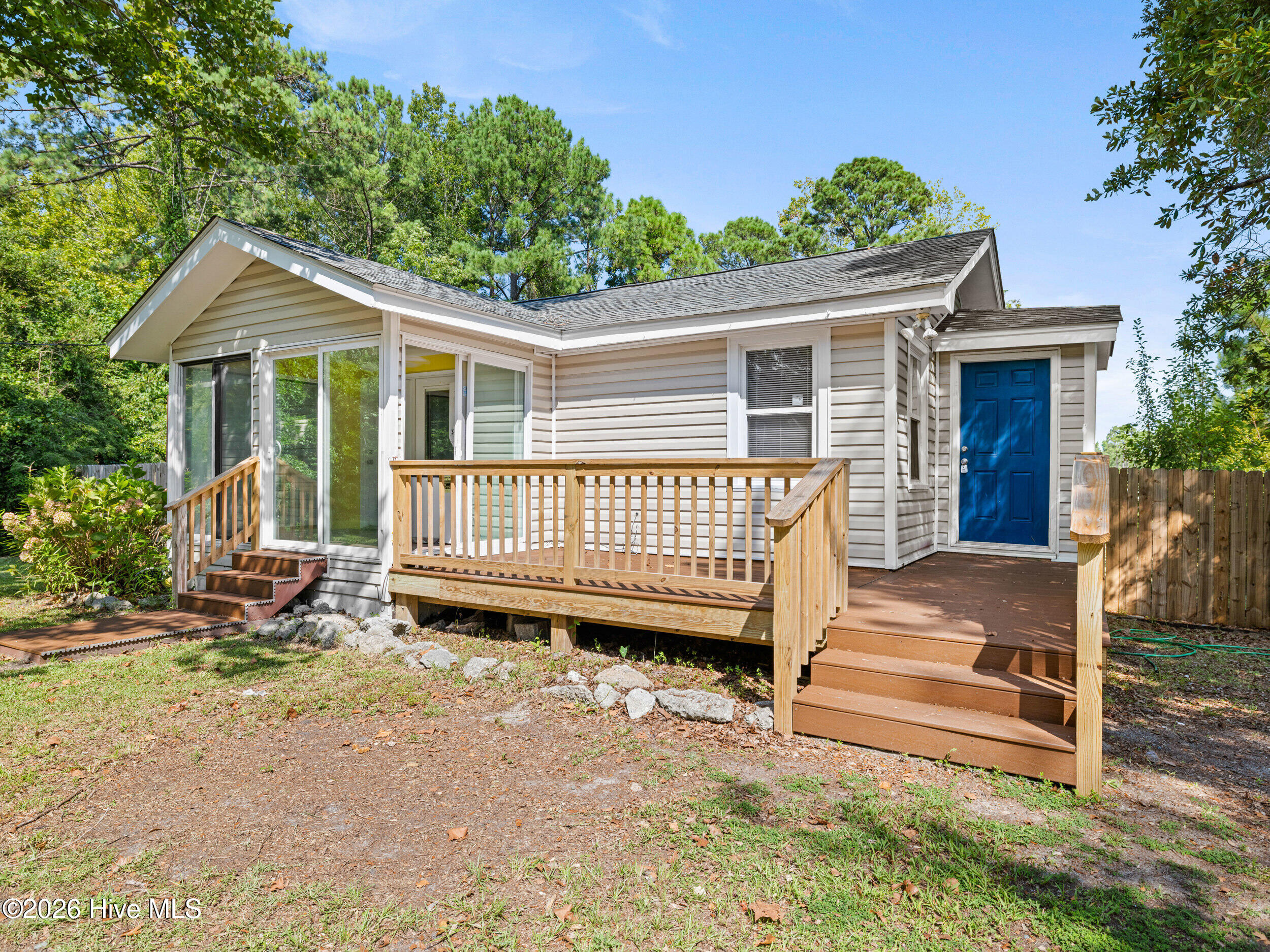 682 E Ocean Road Property Photo 4