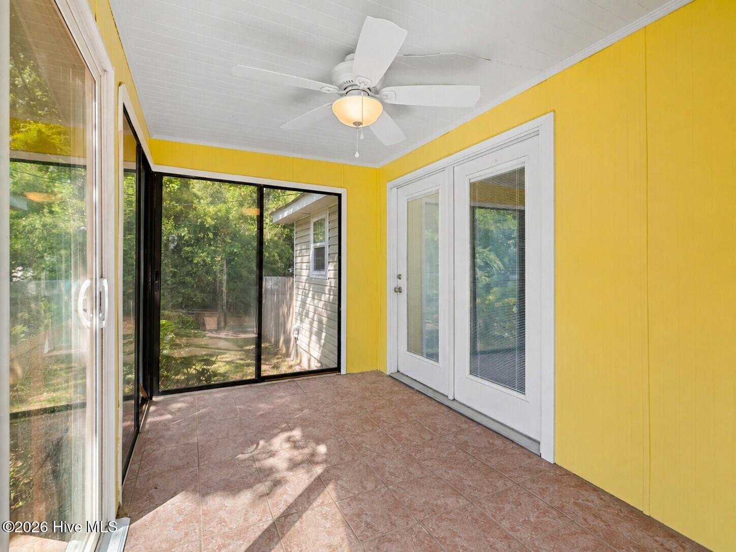 682 E Ocean Road Property Photo 5