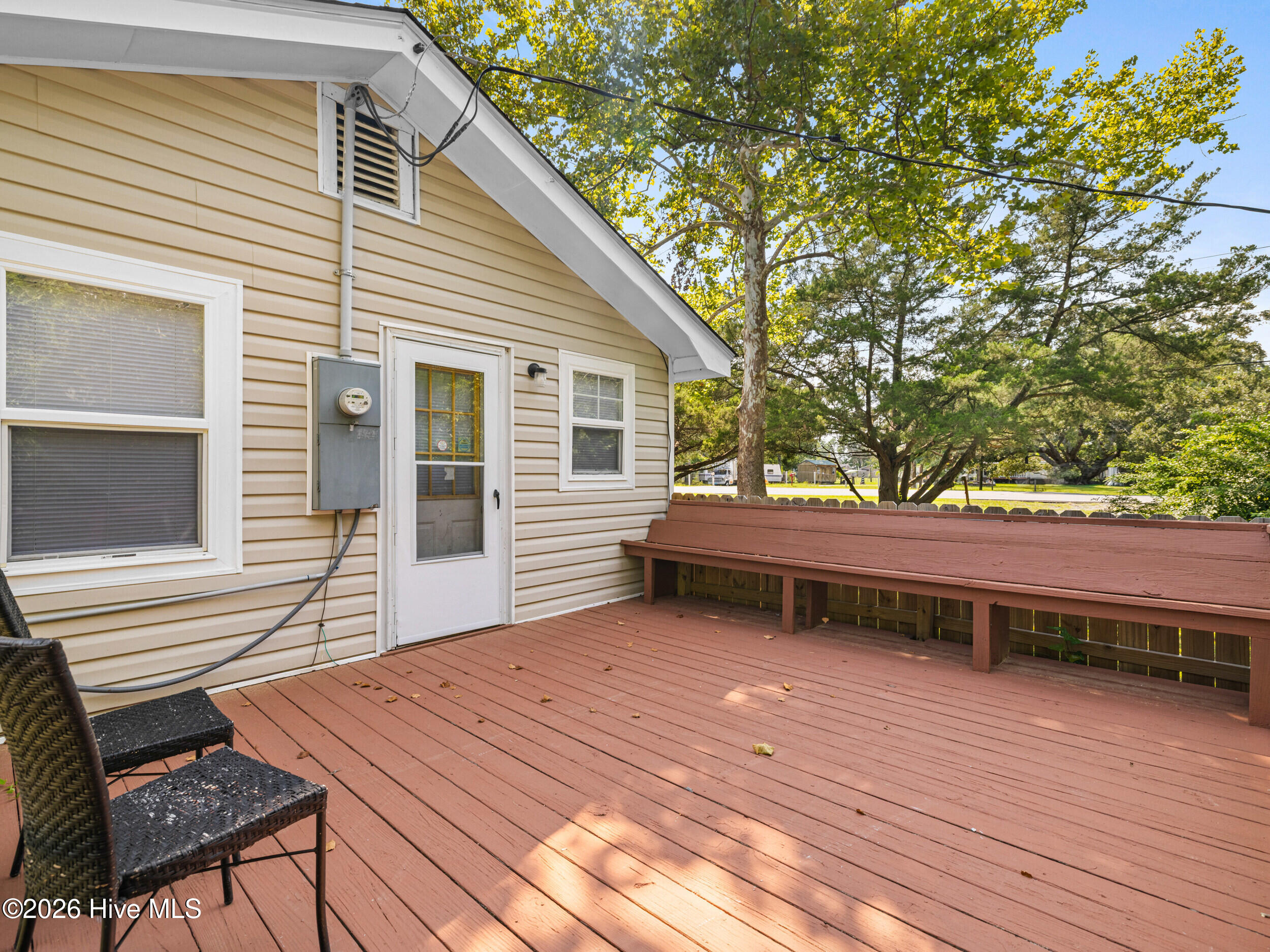 682 E Ocean Road Property Photo 23