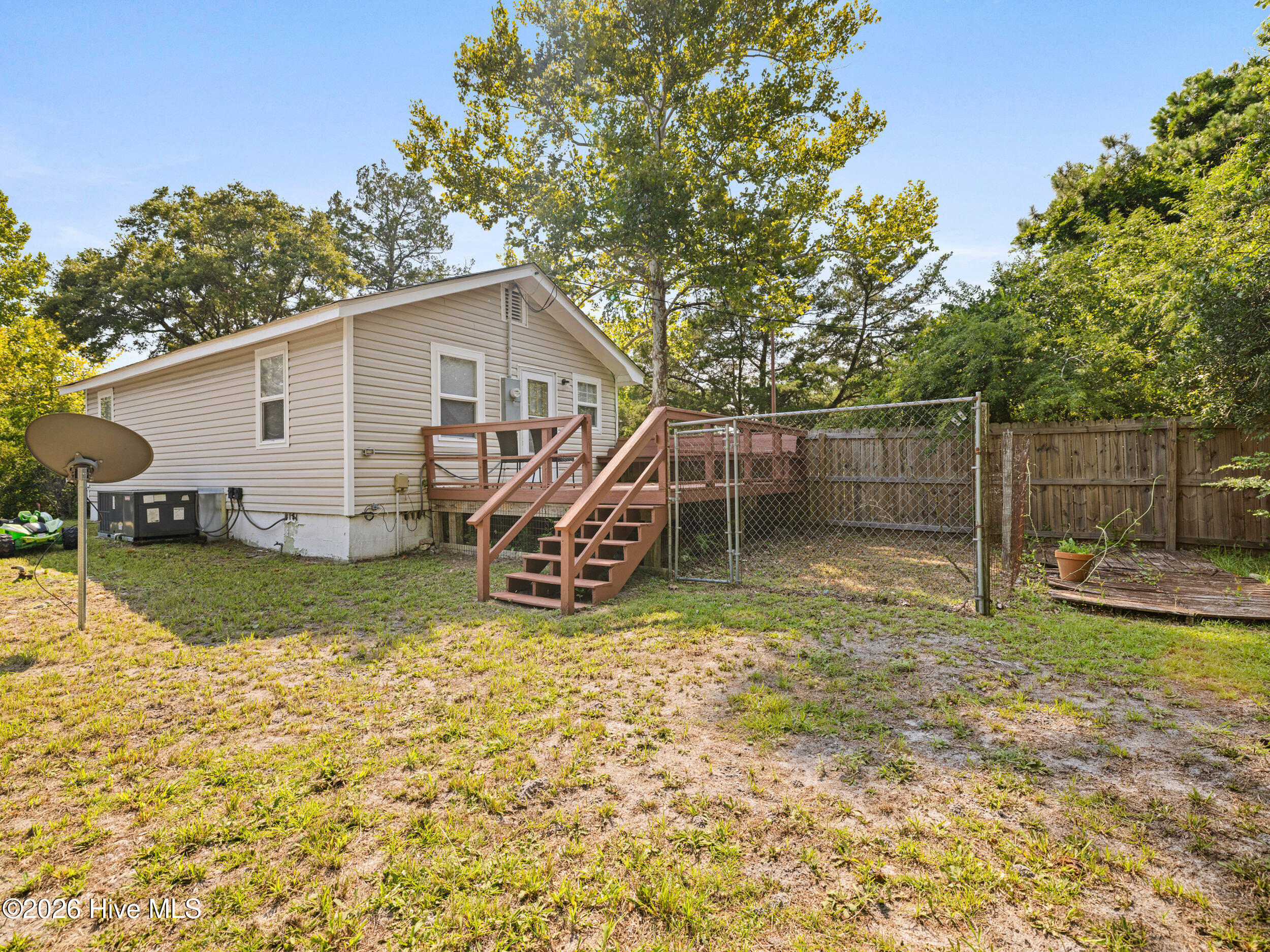 682 E Ocean Road Property Photo 25