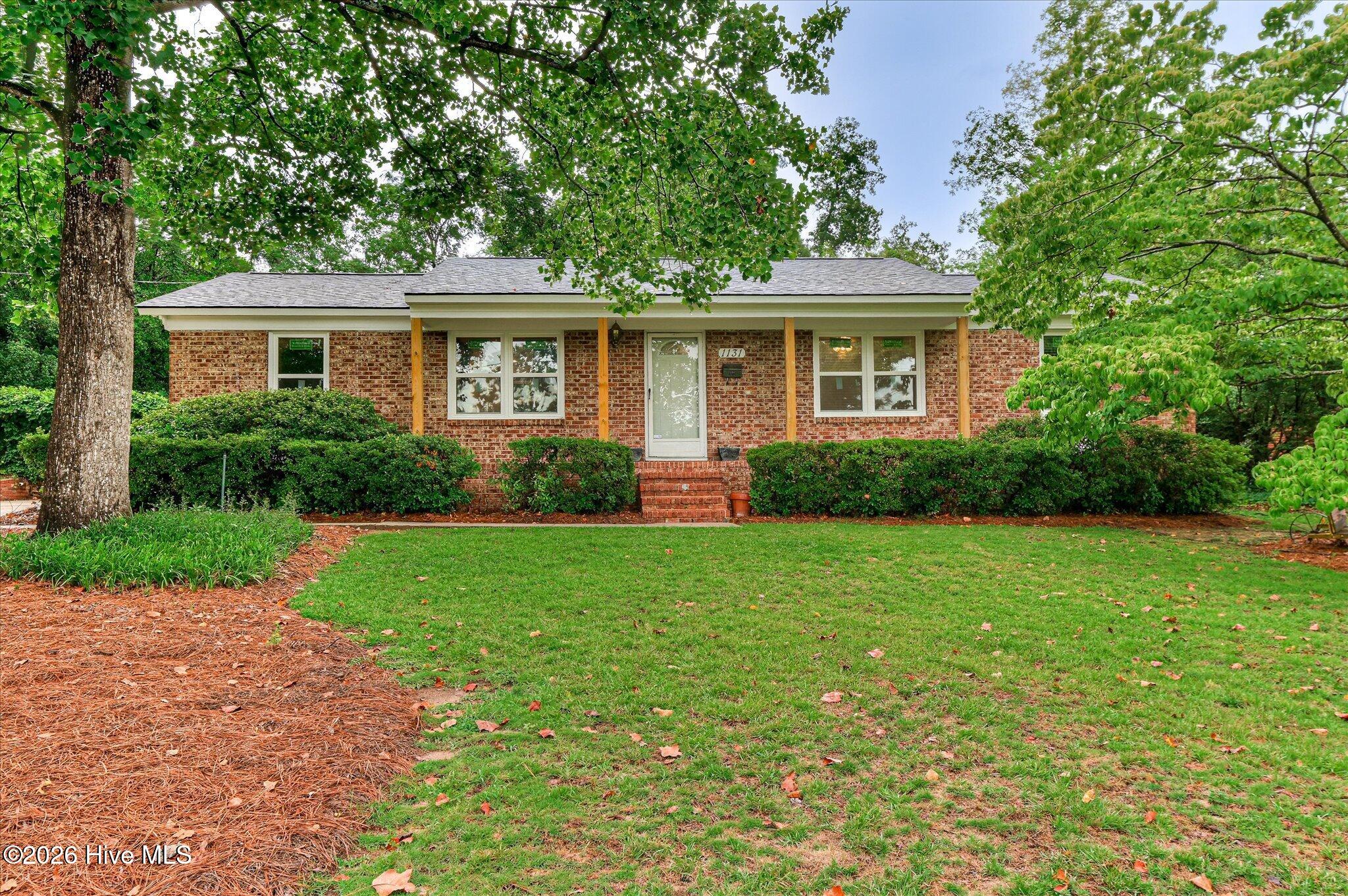 1131 Crestview Drive Property Photo 1