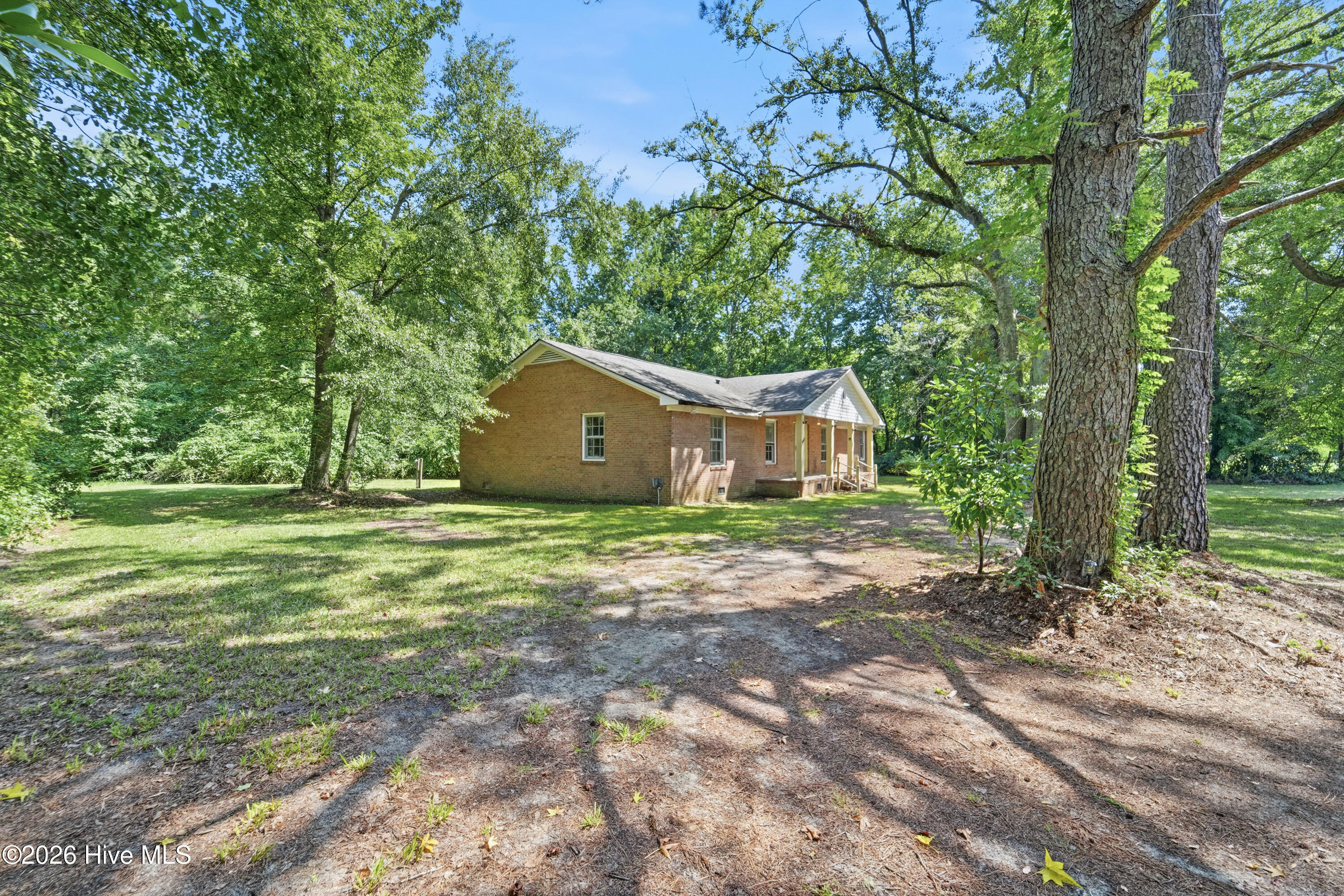 273 E Charity Road Property Photo 4