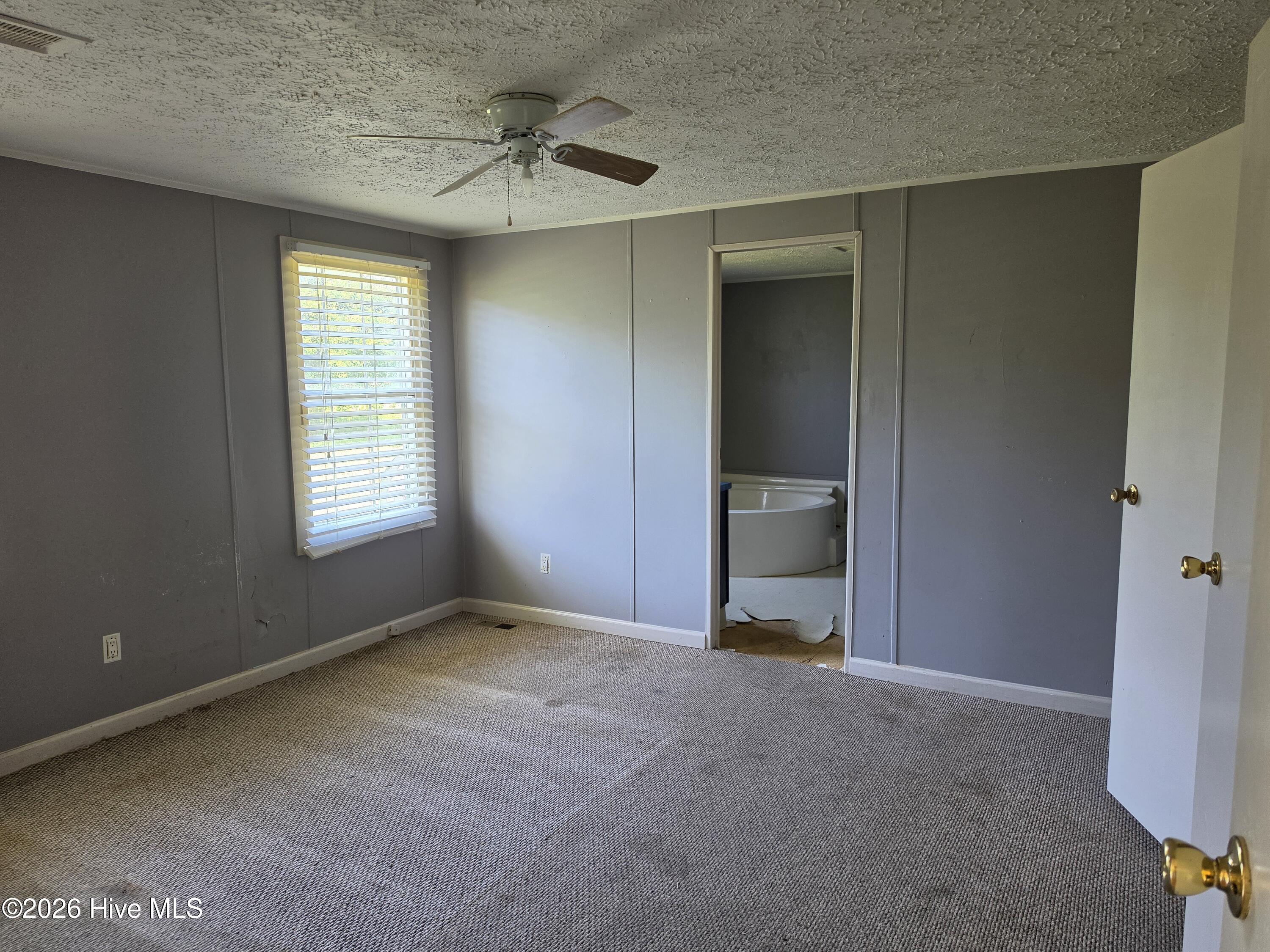 1142 E Nc 102 E Property Photo 10