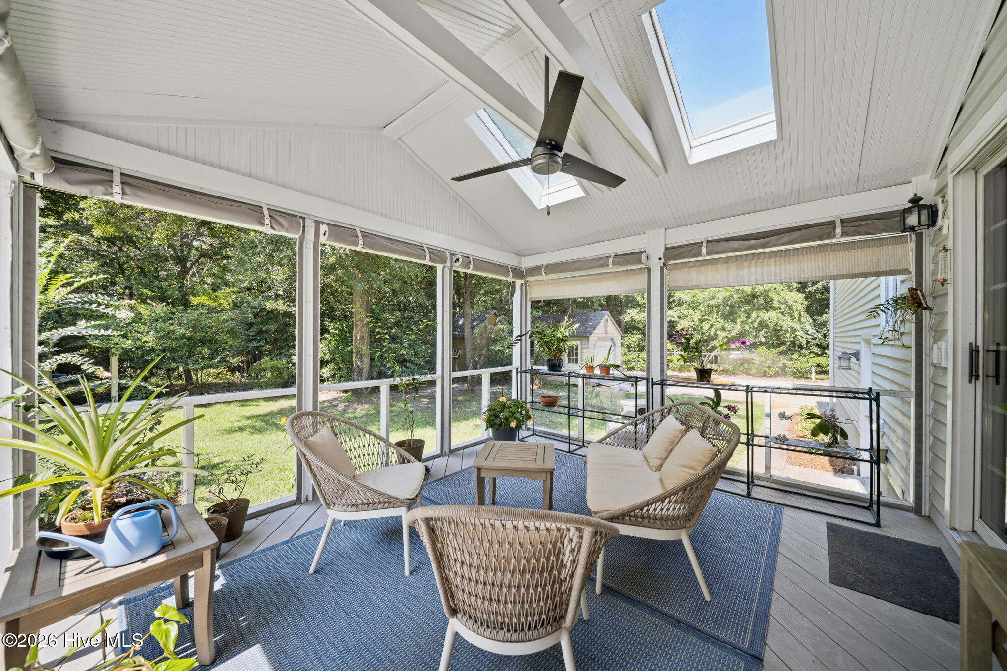 572 Captain Beam Boulevard Property Photo 5