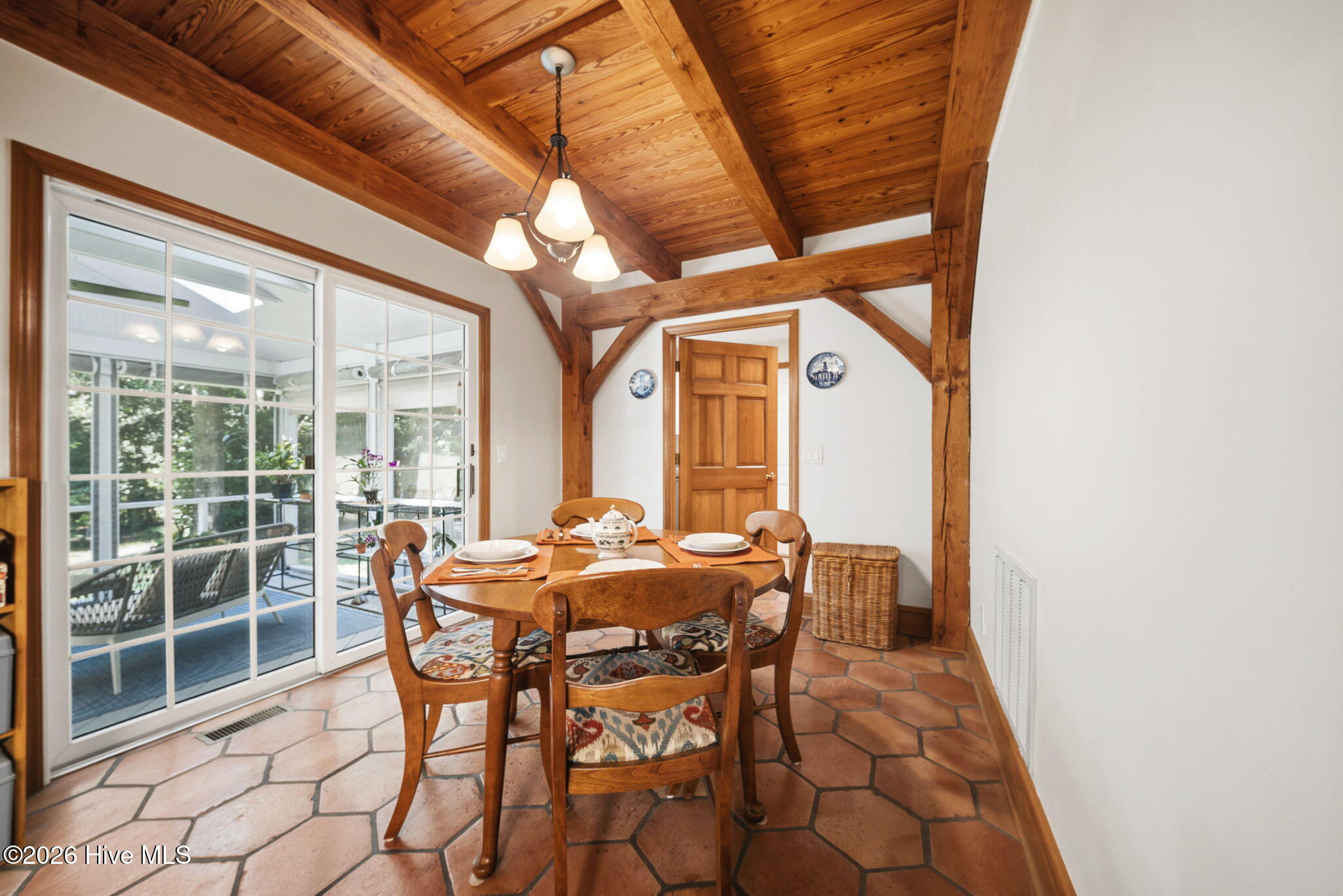 572 Captain Beam Boulevard Property Photo 31