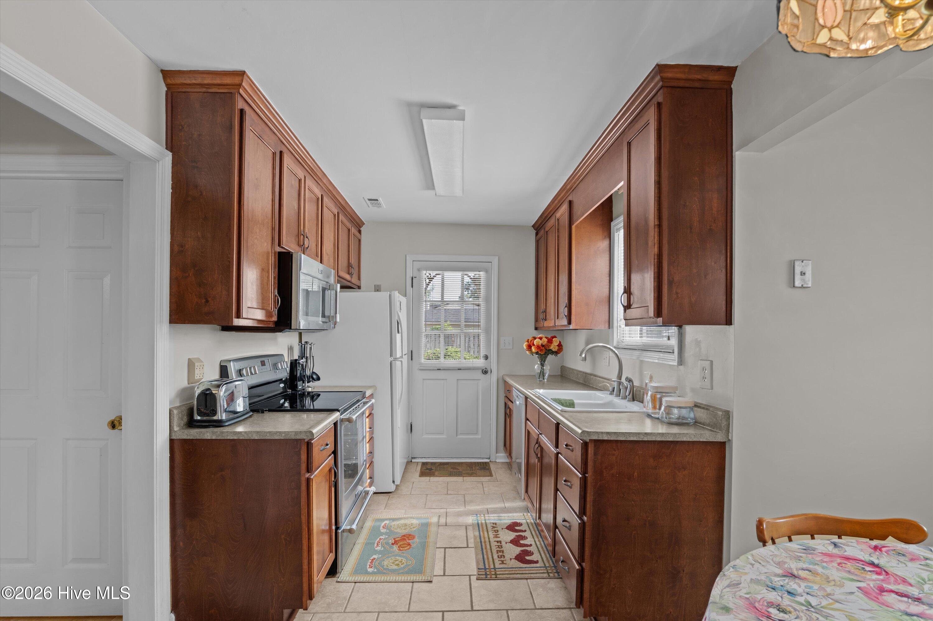 4046 Indian Hills Drive Property Photo 14
