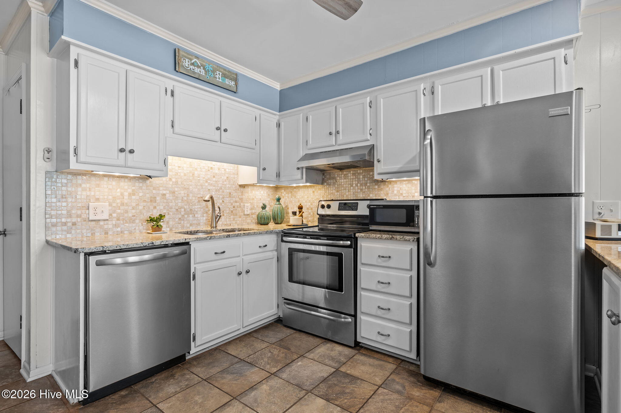 301 Commerce Way 101 Property Photo 11