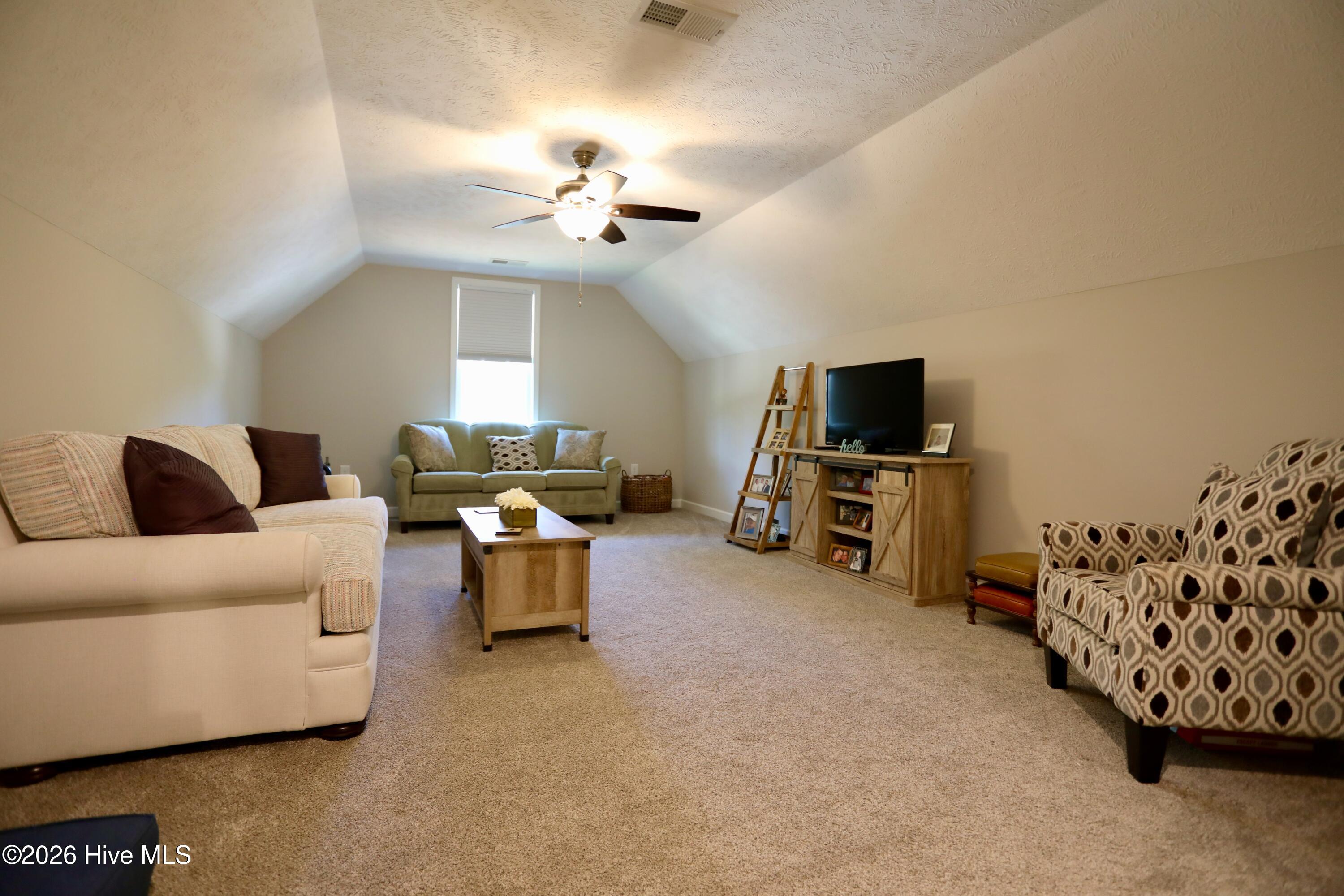 2 Riviera Drive Property Photo 29
