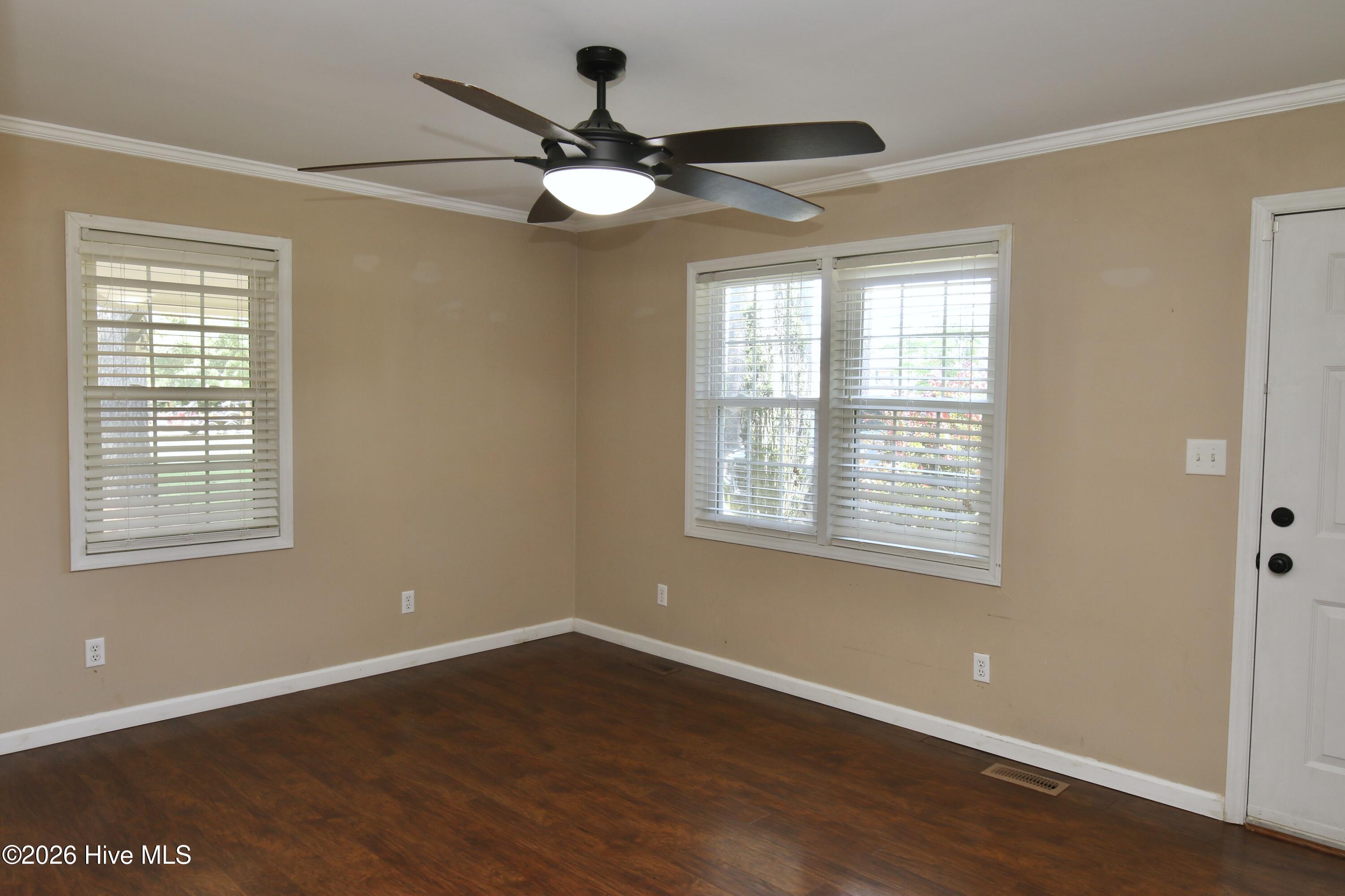 1811 John Small Avenue Property Photo 9