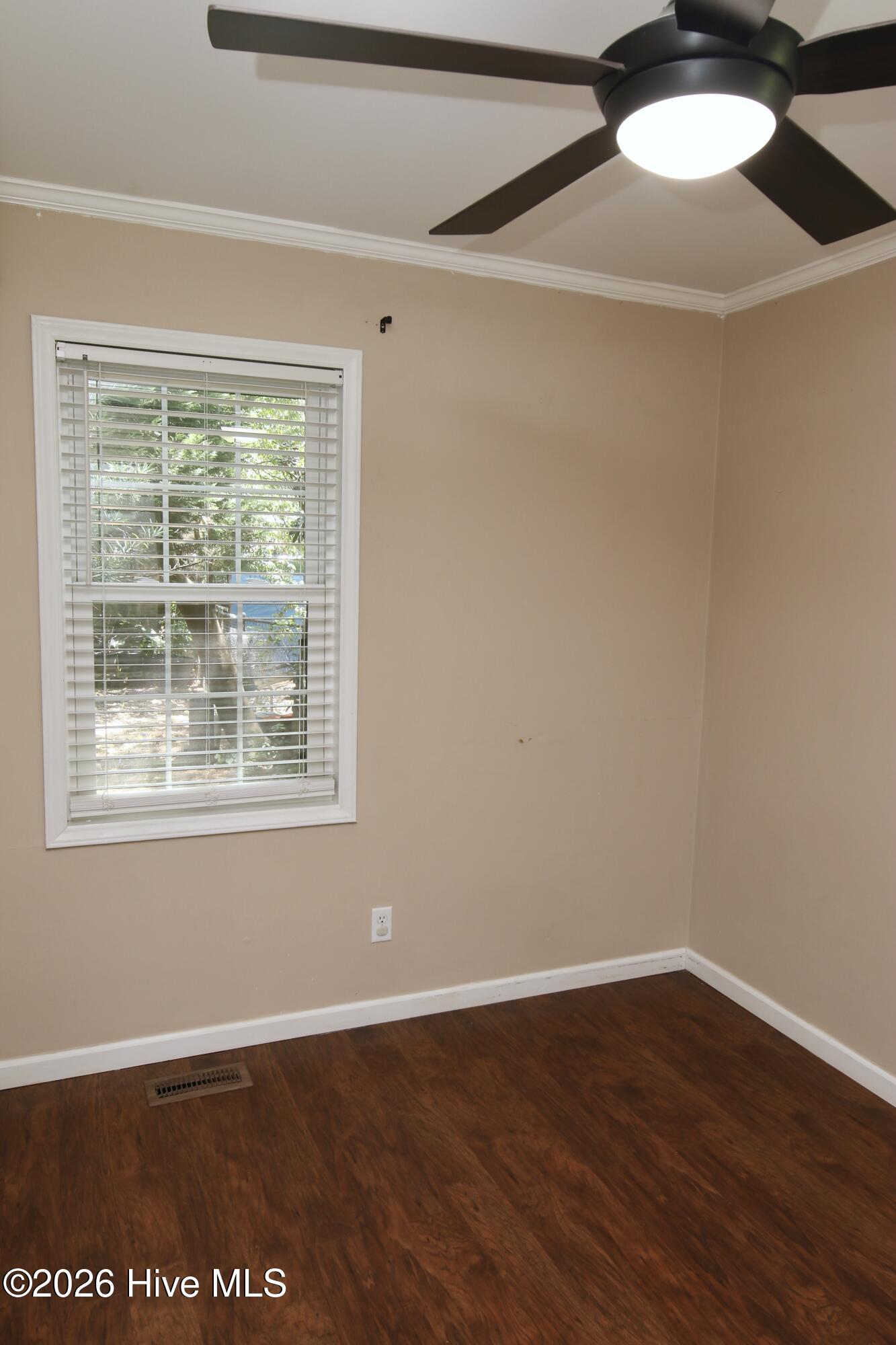 1811 John Small Avenue Property Photo 11