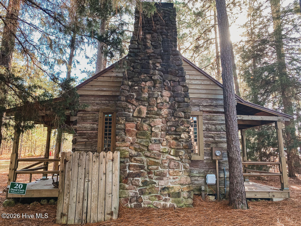 20 Dowd Circle Property Photo 5