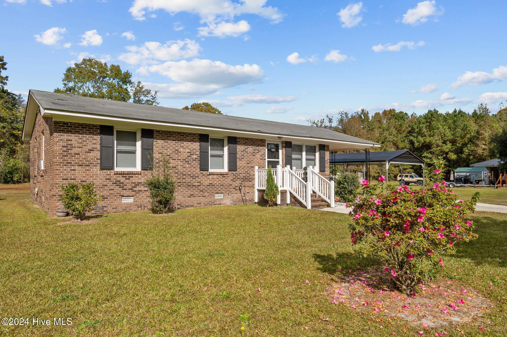 4552 Kay Circle Property Photo 2