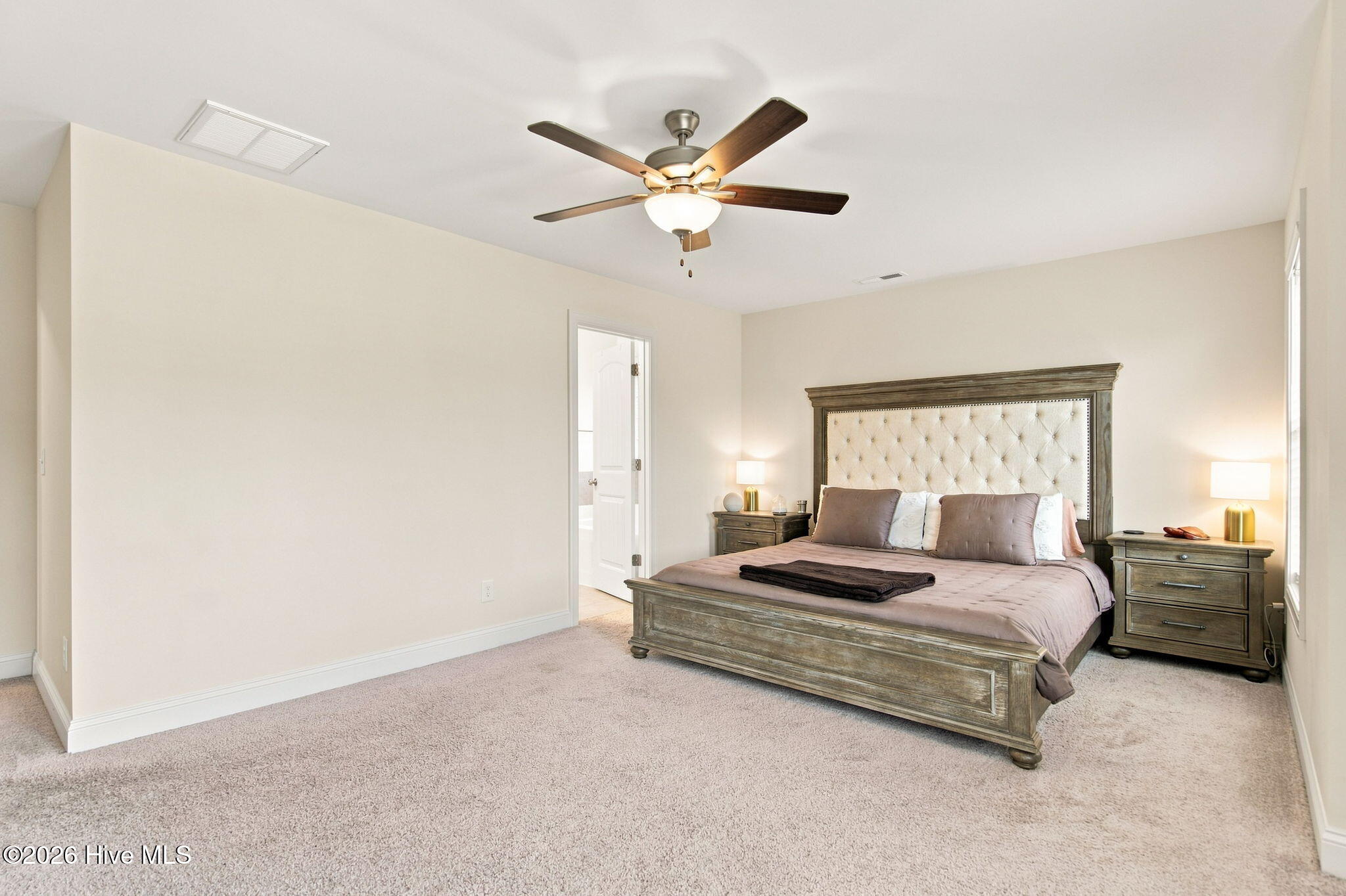 273 W Broughton Lane Property Photo 17
