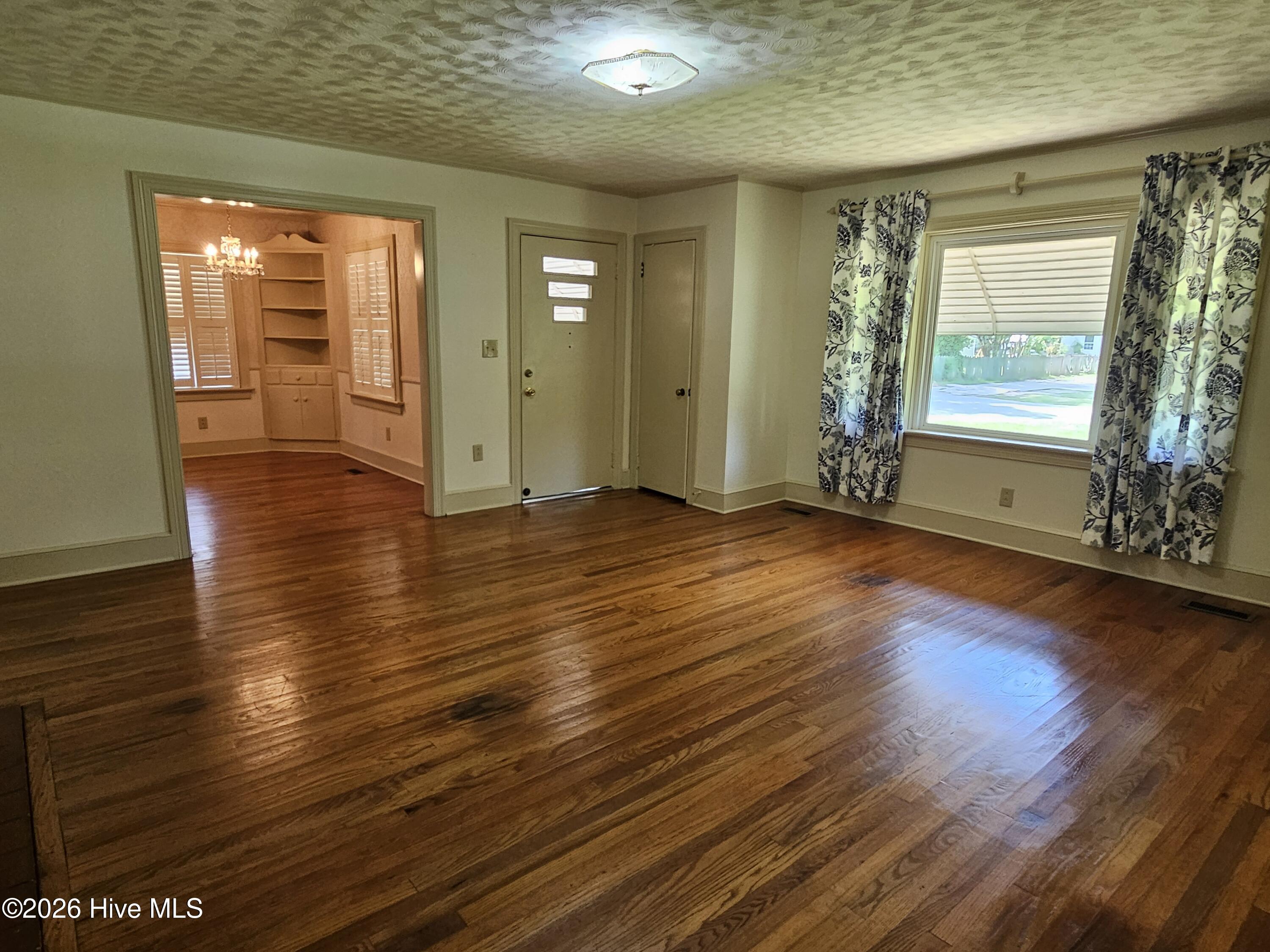 702 Stewart Avenue Property Photo 4
