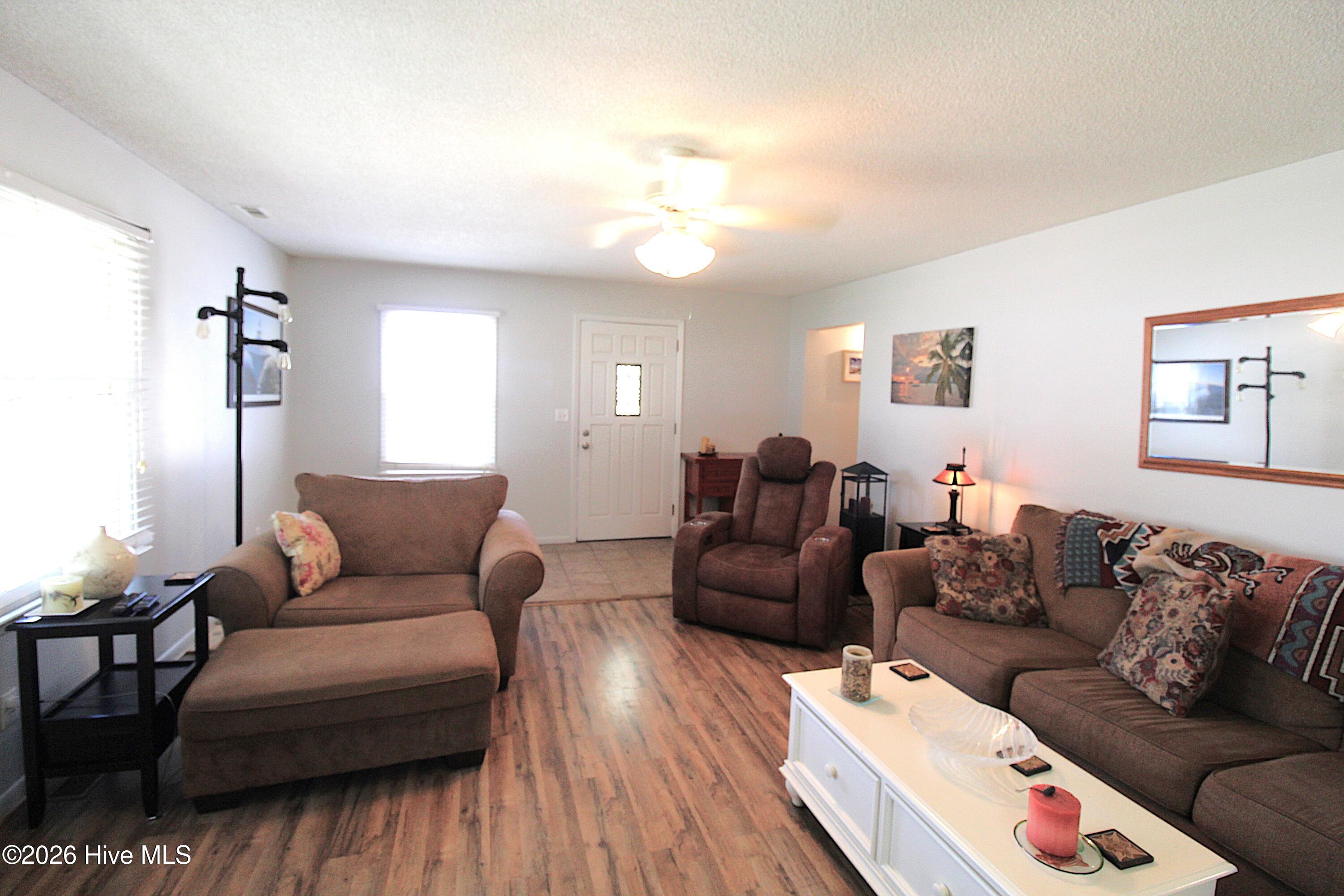 103 Cactus Street Property Photo 5