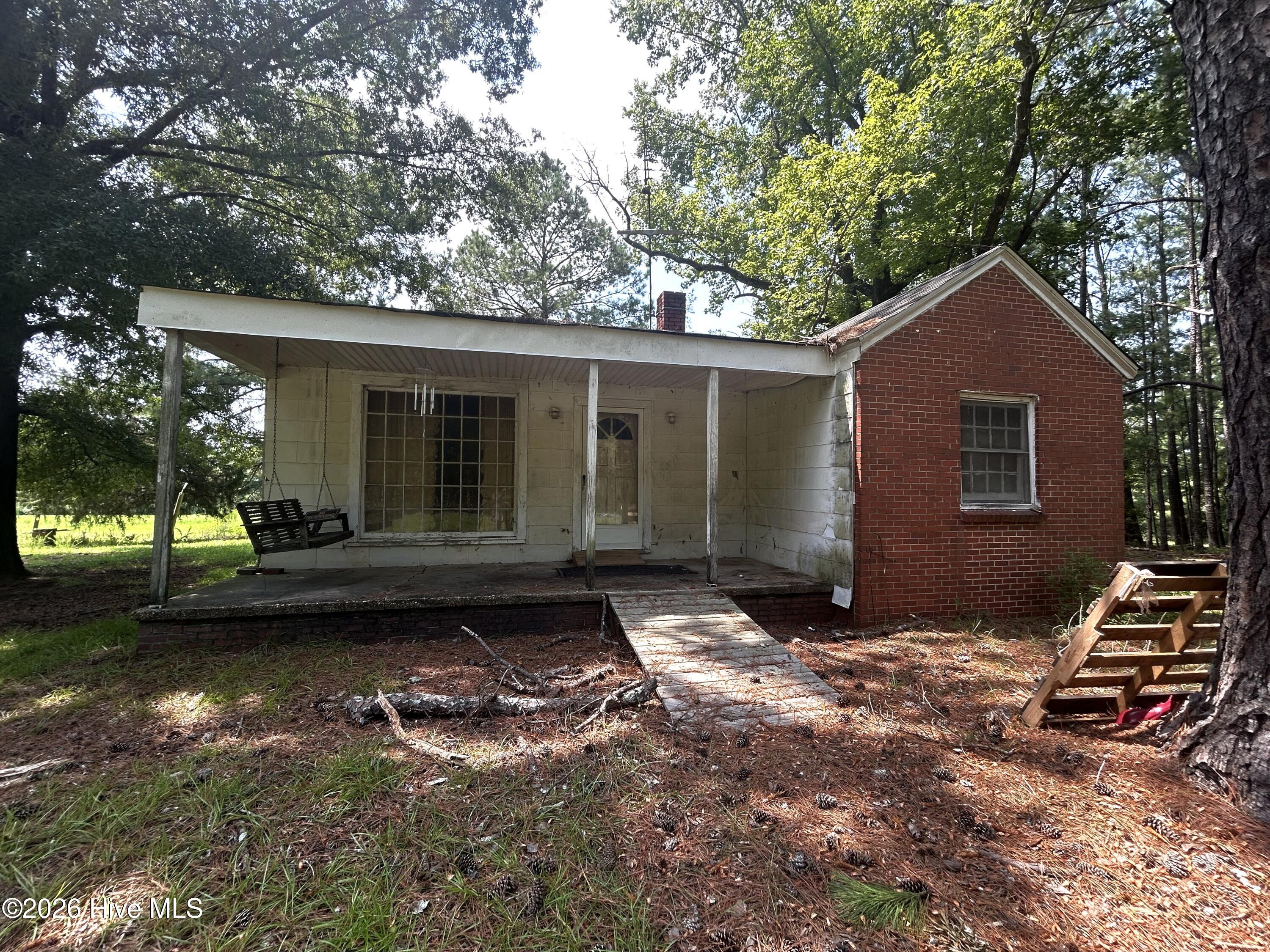 684 Pilson Road Property Photo 3