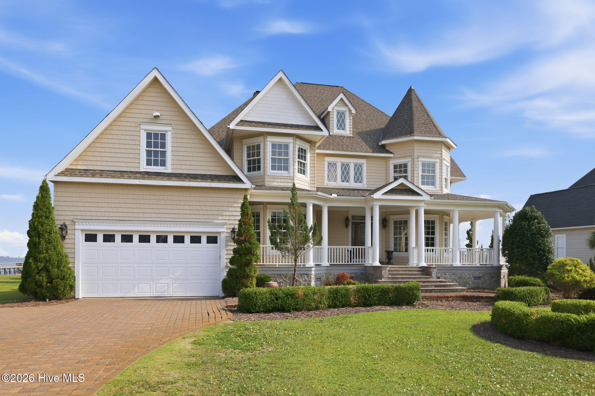 359 Bay Run Property Photo 6