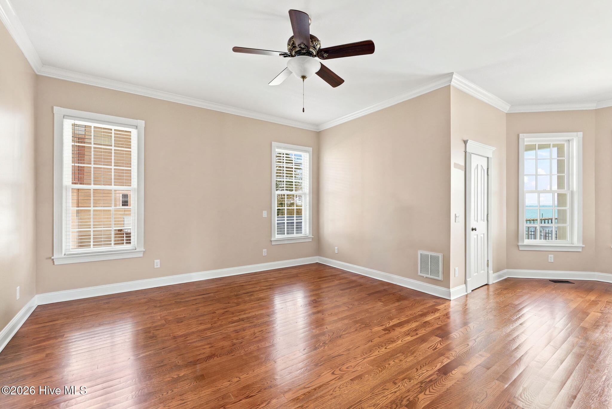 359 Bay Run Property Photo 32