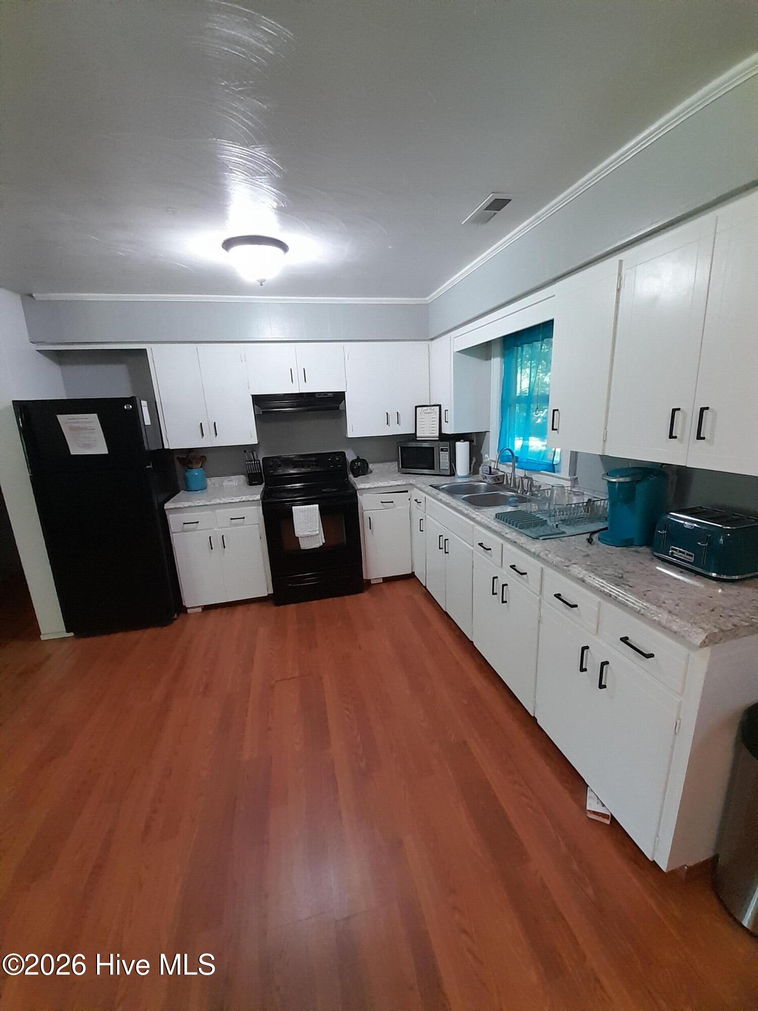 225 Wilhide Street Property Photo 2