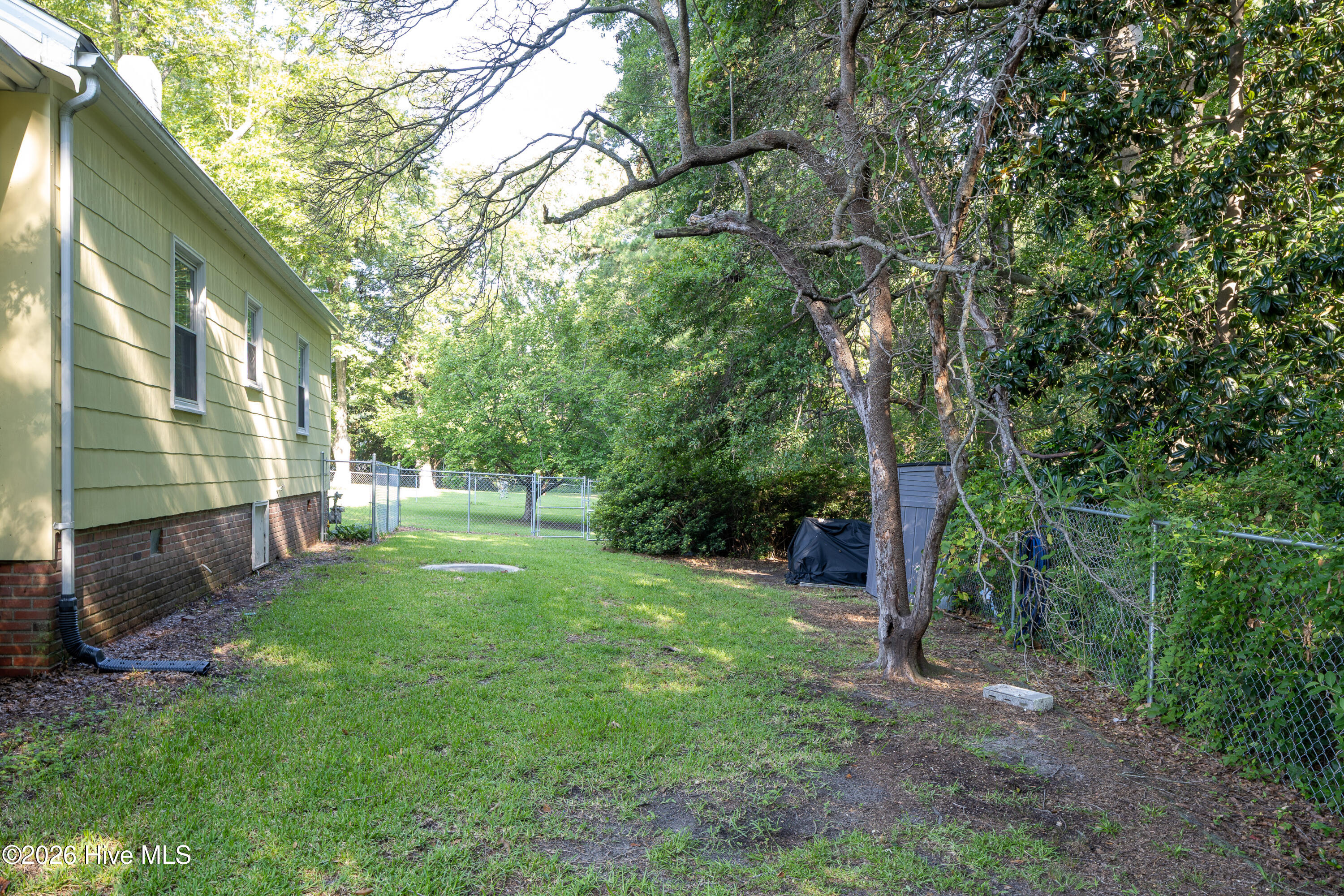 203 Willow Road Property Photo 29