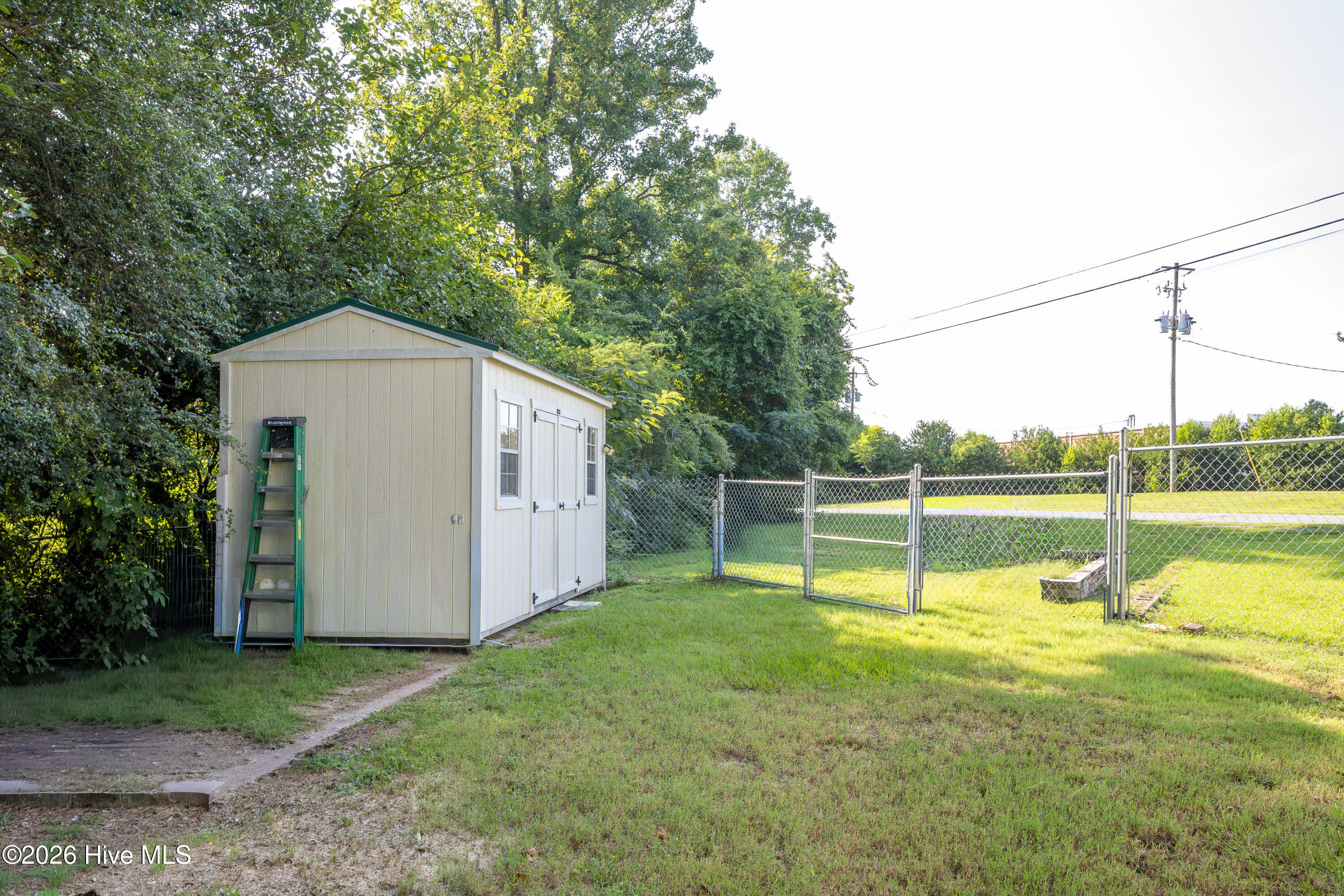 203 Willow Road Property Photo 30