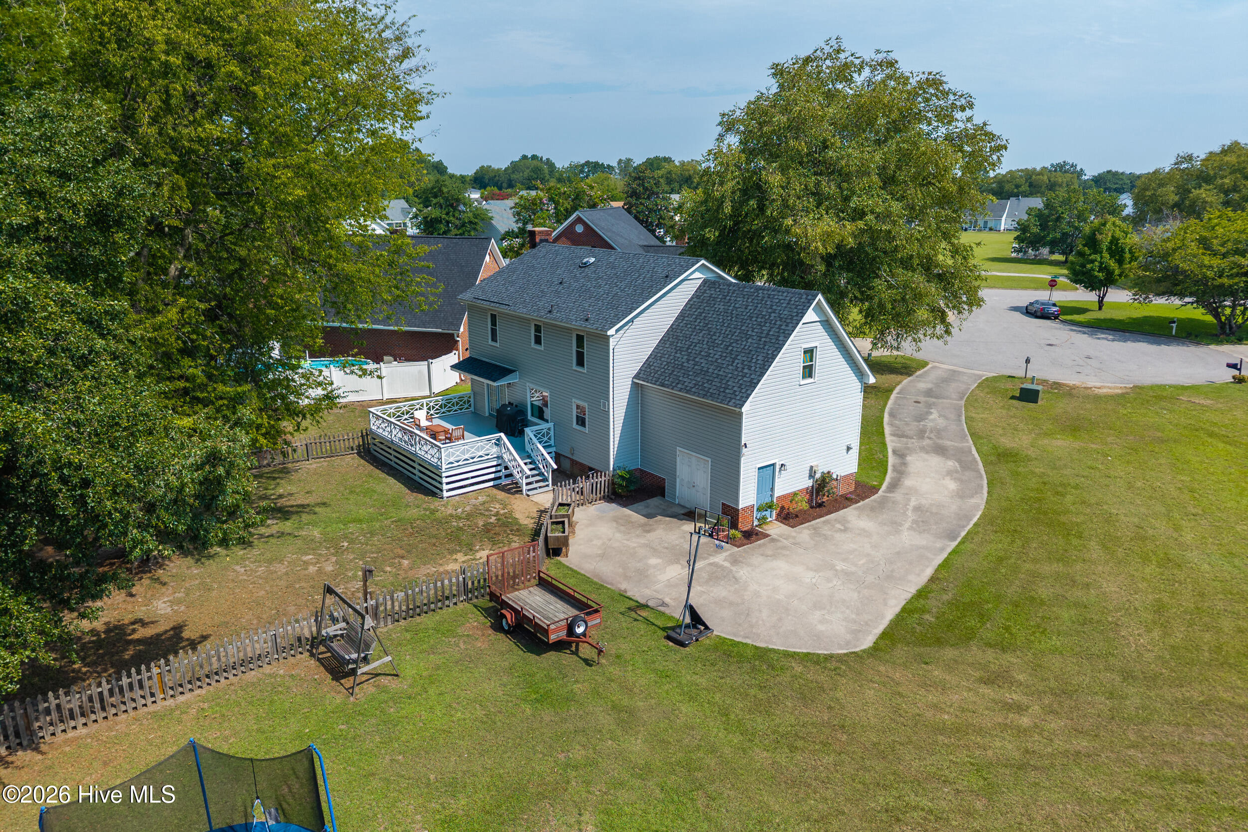 502 Wintergreen Court Property Photo 38