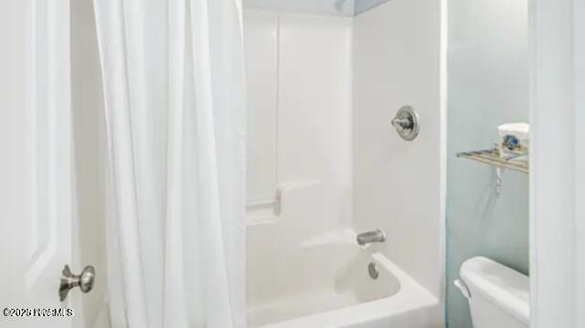 1501 N New River Drive 201 Property Photo 25