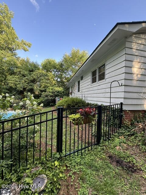 606 N Pine Lane Property Photo 14