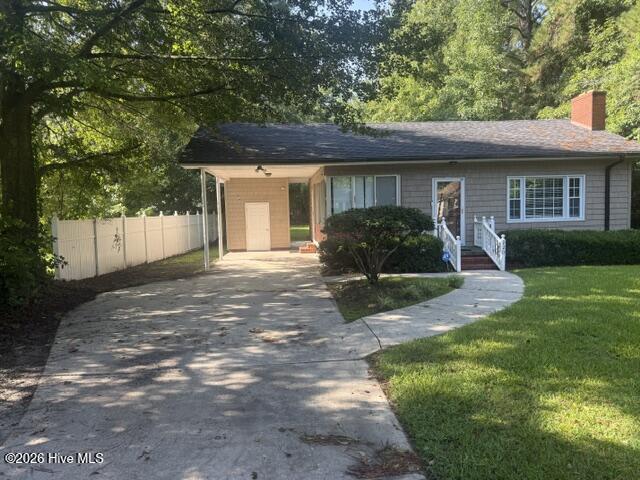 220 E Lewis Street Property Photo 3