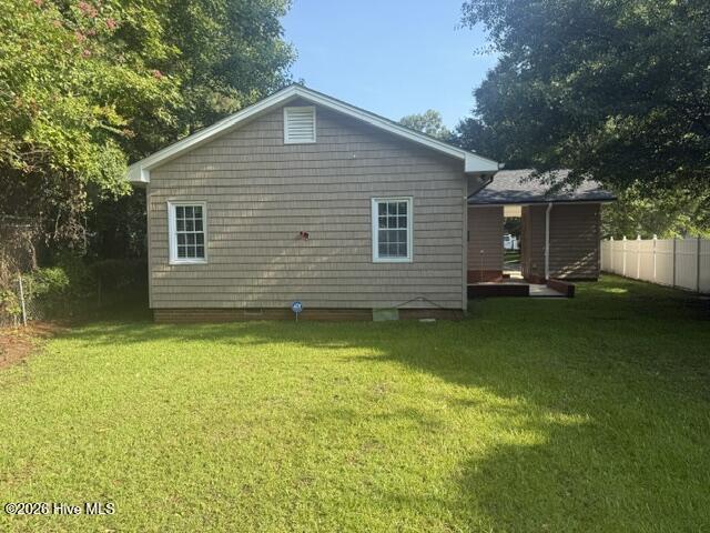 220 E Lewis Street Property Photo 8